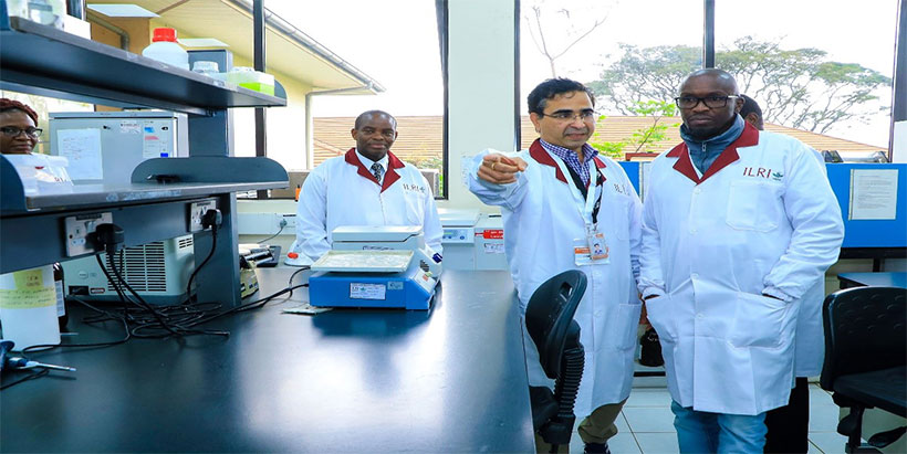Workshop delegates during the laboratory facility tour at the BecA-ILRI hub in Nairobi. 
