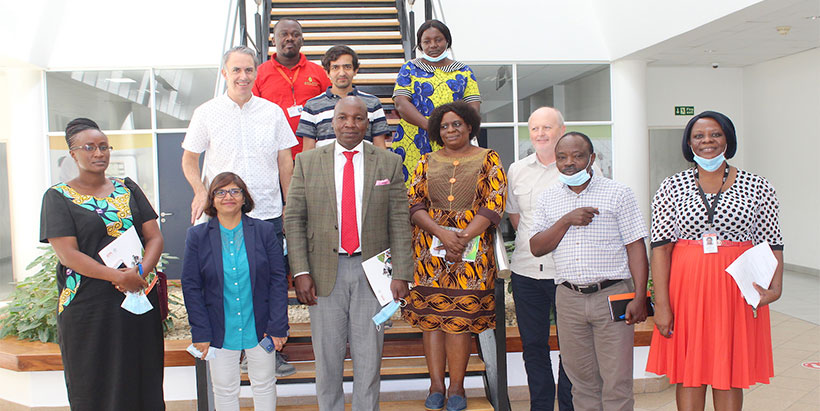 IITA-Eastern Africa Hub Director Leena Tripathi and Mr Msafiri Marwa (front row, second and third from left) with IITA and POPSM teams.