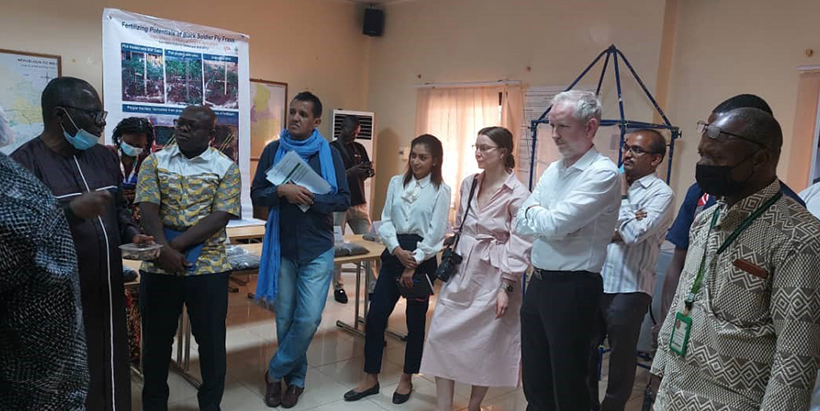 BSF mobile unit presentation by Dr Rousseau Djouaka.