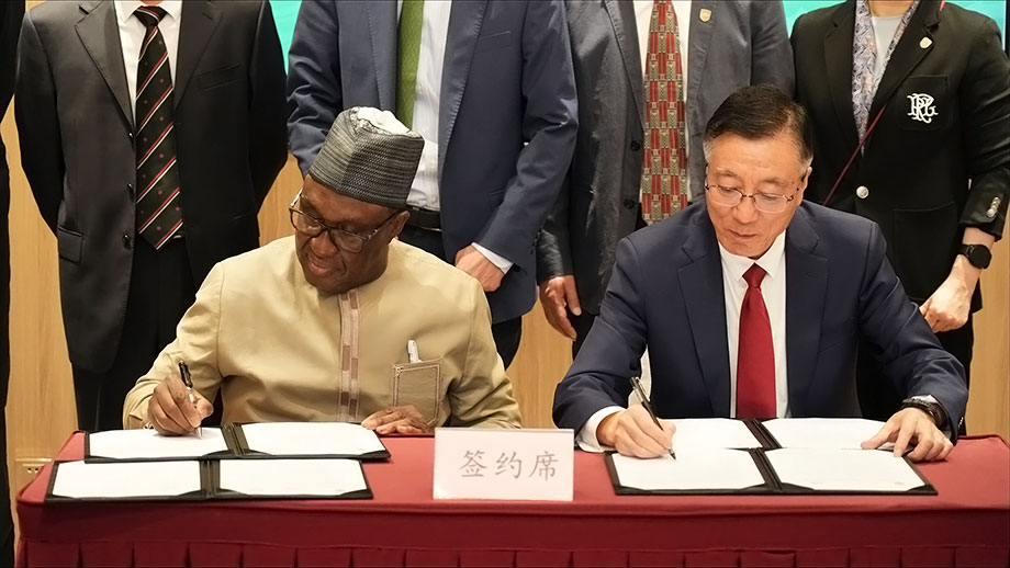 IITA and China Agricultural University sign MoU to boost agricultural research and technology exchange