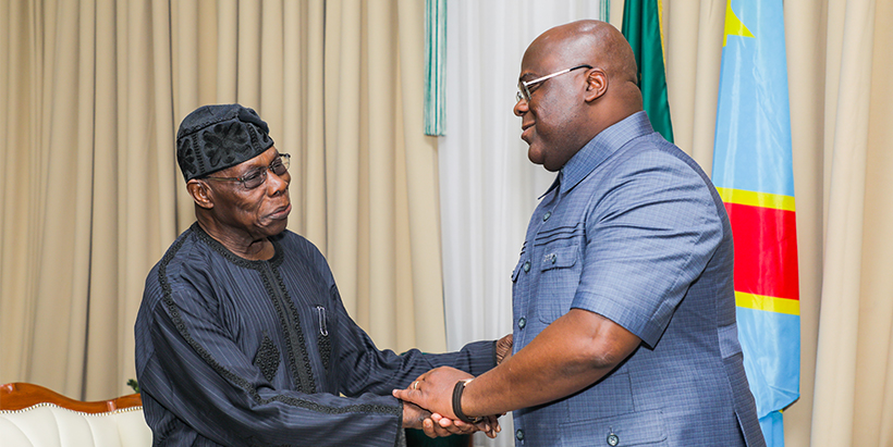 DRC President Felix Tshisekedi (right) welcomes former Nigerian President Olusegun Obasanjo