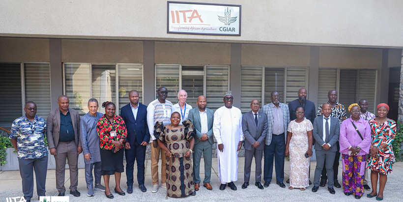 Delegates from the Union of Comoros with IITA DG, Dr Simeon Ehui, alongside IITA management staff and scientists during their immersion mission to deepen partnerships in research, innovation, and sustainable development