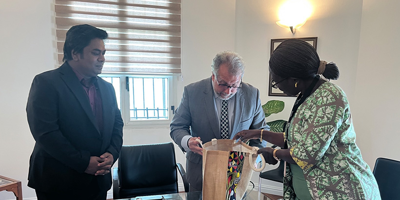  Dr Beatrice Aighewi presenting a complimentary gift to the Deputy Head of Mission for Argentina in Nigeria Nicolás Perazzo Naón.