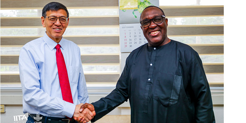 Leader of the delegation and IITA Board member Dr Fan Shenggen (left) with IITA Director General Dr Simeon Ehui.