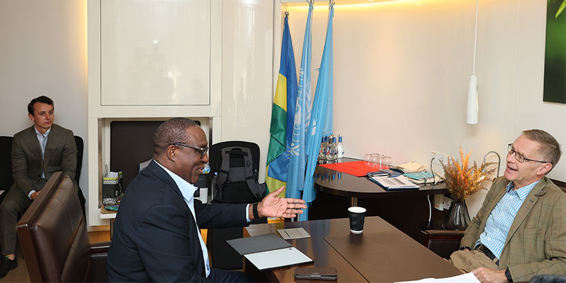 IITA Director General and CGIAR Regional Director for Continental Africa, Dr. Simeon Ehui during discussions with IFAD Associate Vice-President, Program Management Department, Dr. Donal Brown.