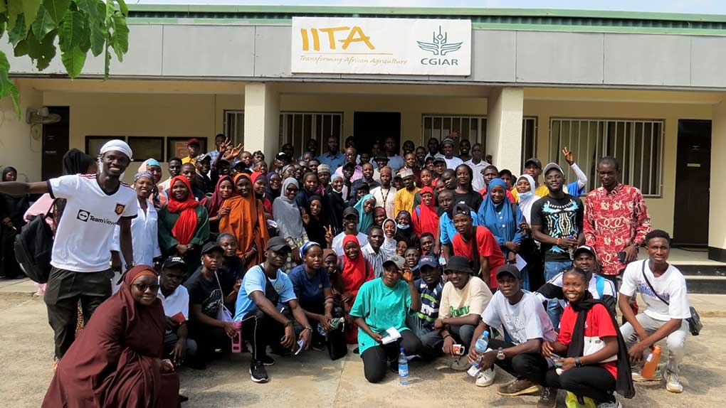 Gombe State students during their visit to IITA-Kano station.