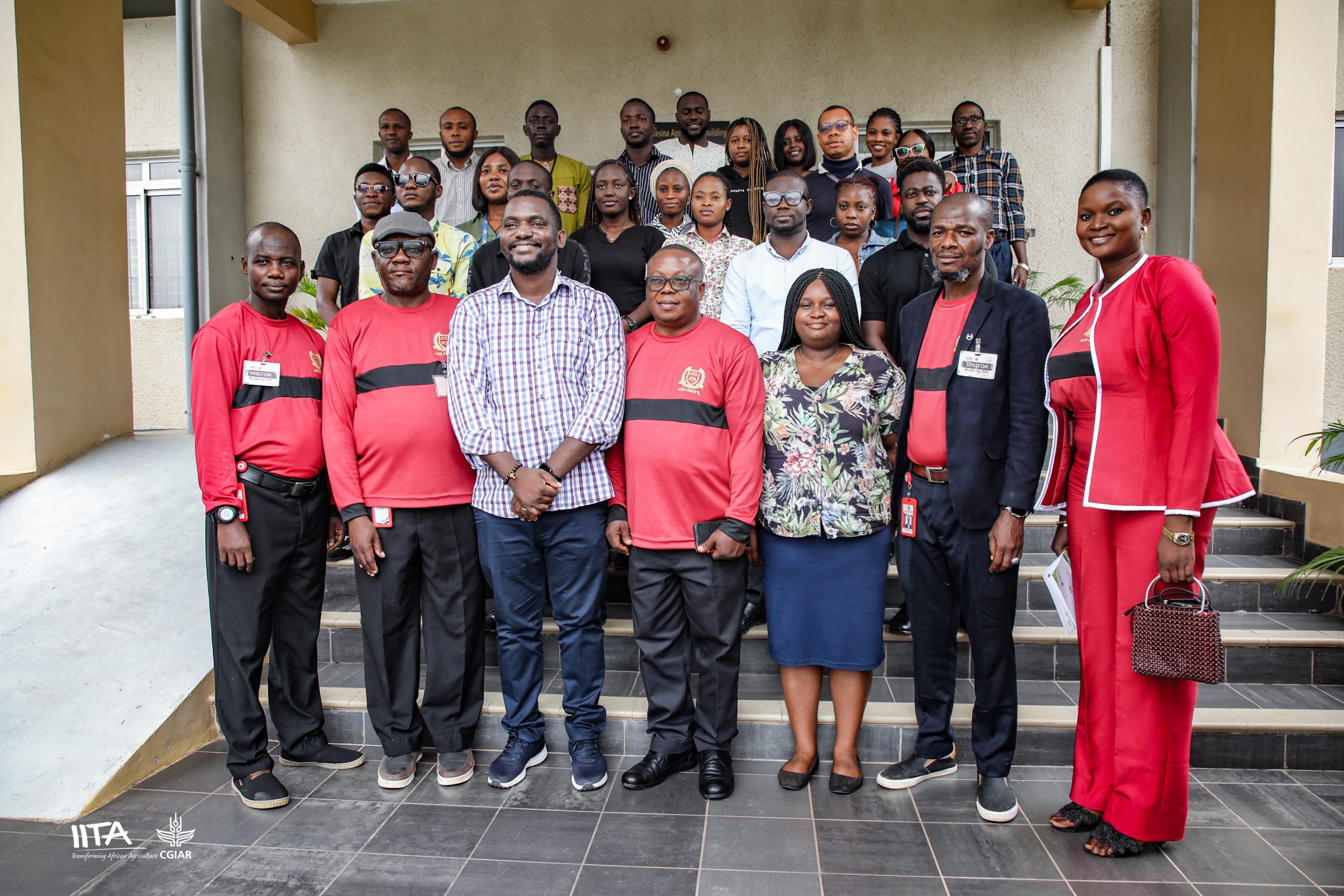 IITA Youth in Agribusiness Unit with Delegates from Aletheia University.