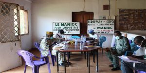 Members of the SCOOPMAN Cooperative at Mbalmayo