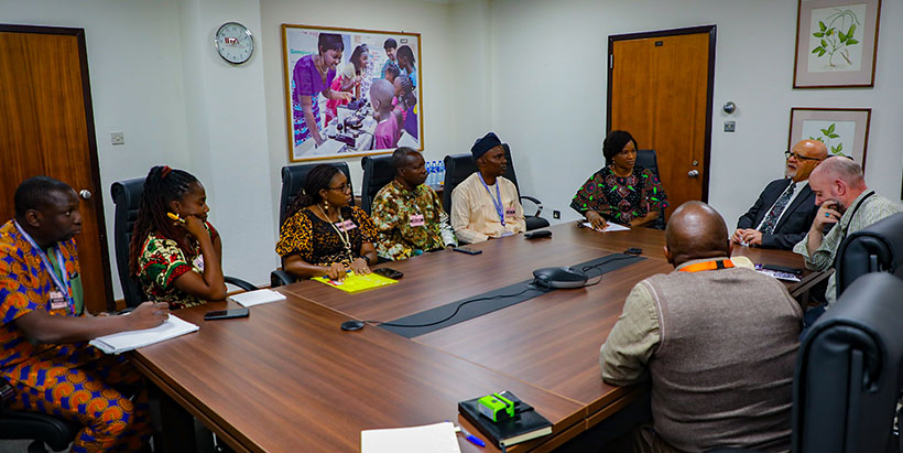 IITA Deputy Director General, Partnerships for Delivery, Kenton Dashiell and FUTA Vice Chancellor, Prof. Adenike Temidayo Oladiji signing the MoU.