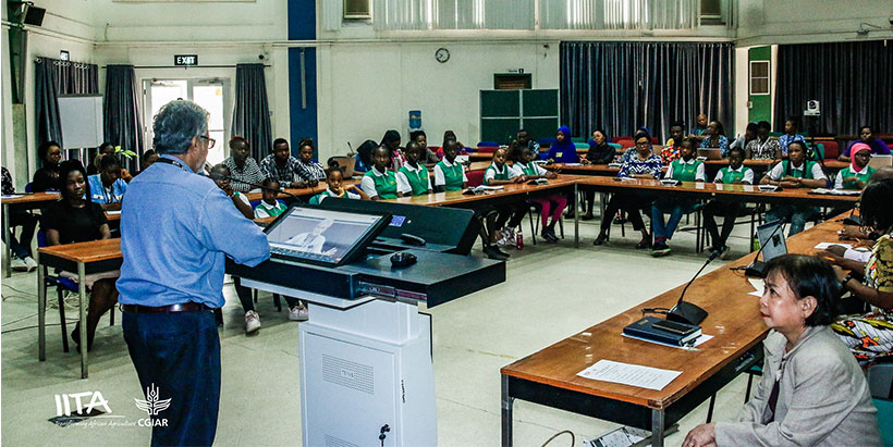 IITA Head Facilities Management Services, Waheed Quader, encouraging women to get more involved in science careers.