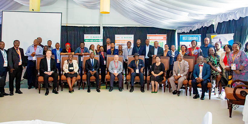 IITA team with partners and other cassava holders in a group photo. Photo:CGIAR.