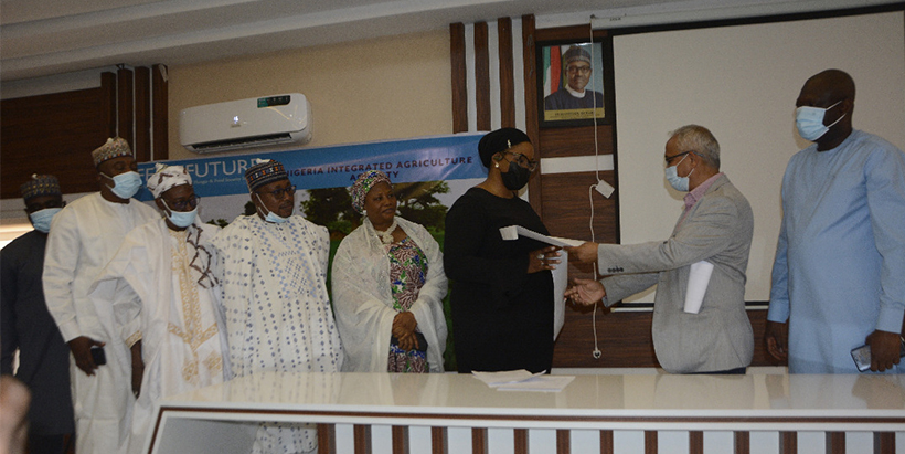 IITA-NIAA Supports 200 Rice Farmers with Inputs