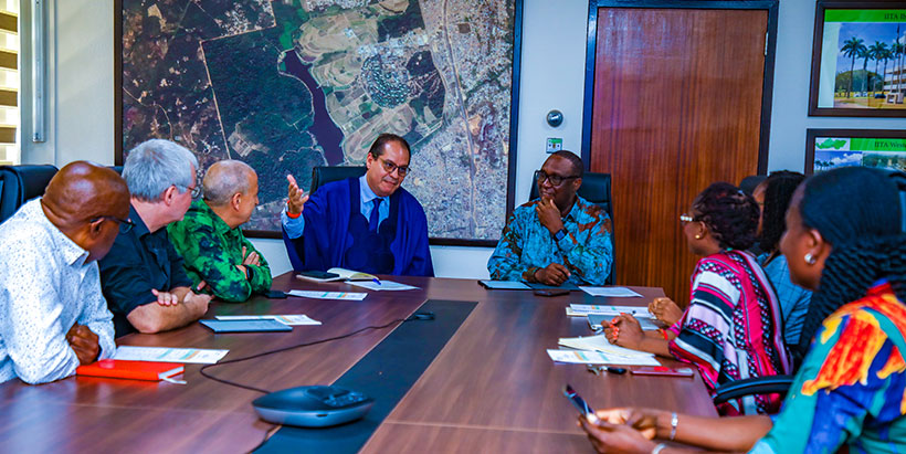 OCP Africa Chief Executive Officer Mohamed Anouar Jamali discussing with Dr Simeon Ehui and the IITA team. 