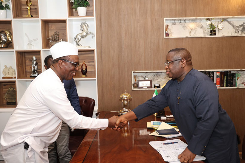 Sierra Leone President Julius Maada Bio welcoming IITA Director General Dr Simeon Ehui.