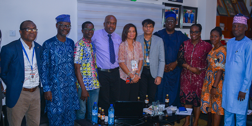 The IITA delegation, led by Dr Lava Kumar, with the Honorable Commissioner and his team.