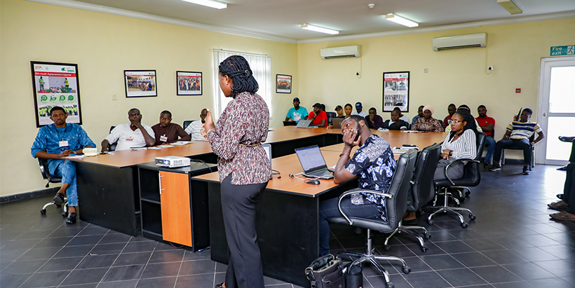 The tour included a stopover at the IITA Youth Agripreneur Center.