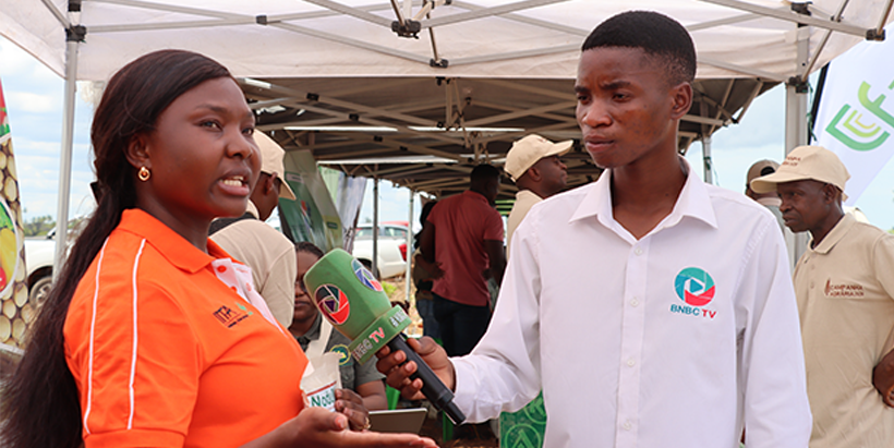  With local media partners, we are sharing the important work that we are carrying out in agriculture in Mozambique.
