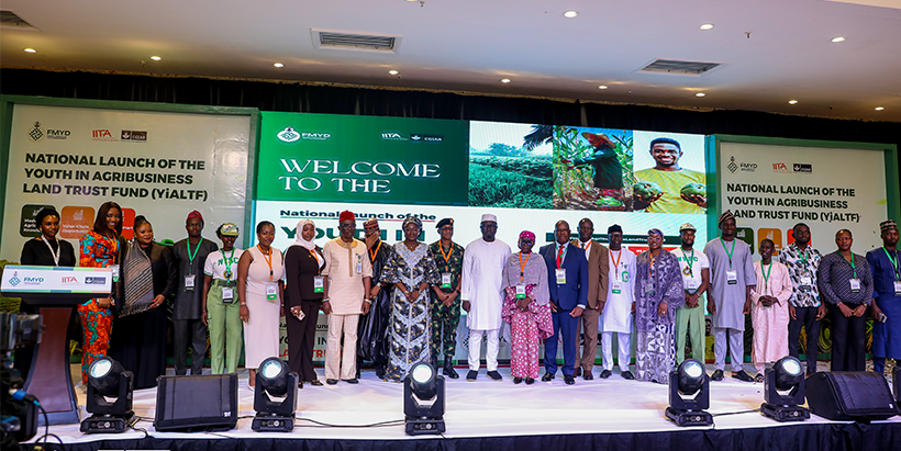 Cross section of dignitaries at the formal launch.