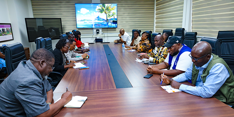 The UNDP delegation and IITA team during a meeting discussing the terms of partnership.
