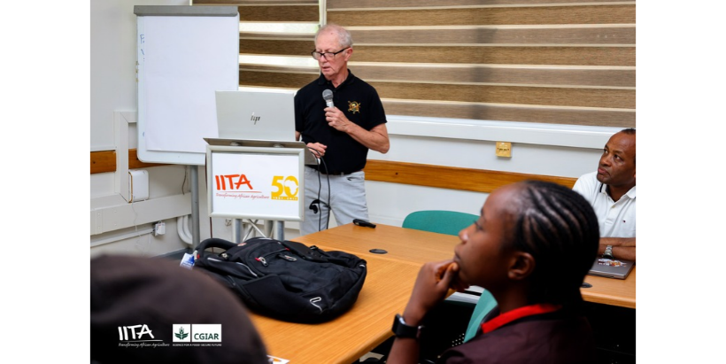 Professor Carlos Iglesias sharing insights from decades of research and his passion for exploring biodiversity and adaptive breeding in African crops.
