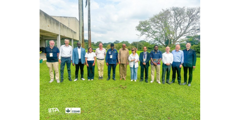 A cross section of Director Generals from CGIAR centers after the GLT meeting. (Photo: Israel Oluwole/IITA)